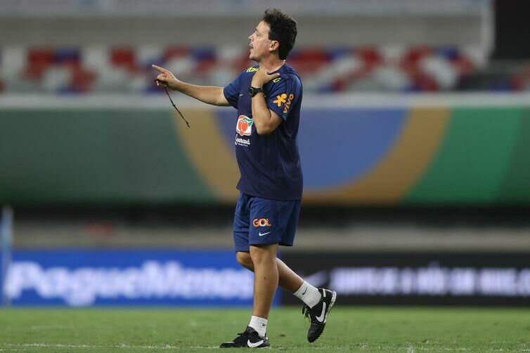 Imagem de compartilhamento para o artigo Com Fernando Diniz, seleção estreia nas eliminatórias diante da Bolívia nesta sexta-feira da MS Todo dia